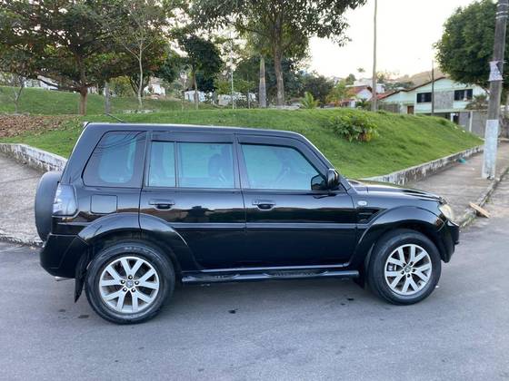 MITSUBISHI PAJERO TR4 2.0 4X4 16V FLEX 4P MANUAL MITSUBISHI PAJERO TR4 2.0 4X4 16V FLEX 4P MANUAL